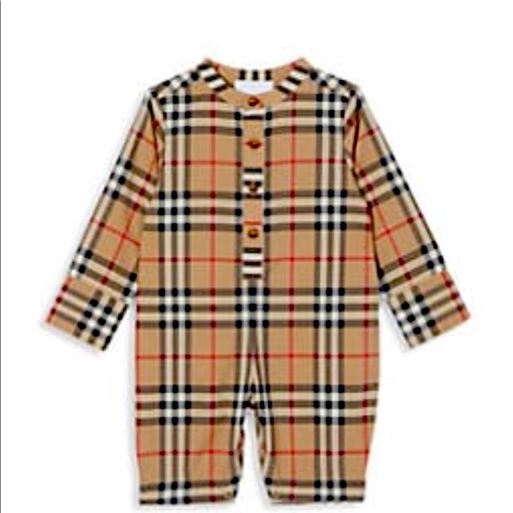 Burberry romper BOYS 6 MONTHS